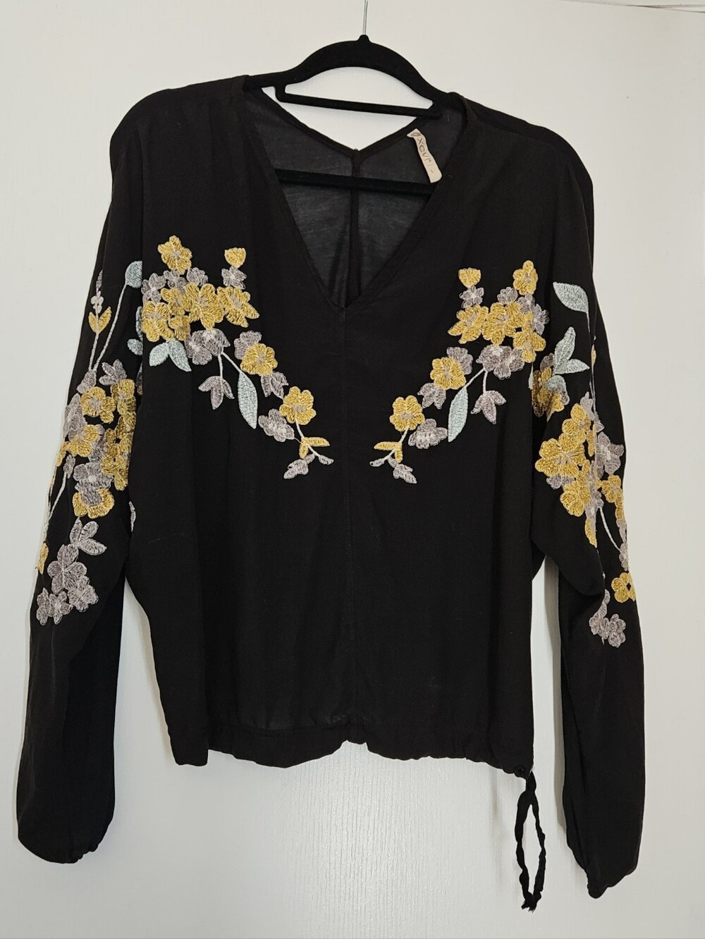 XCVI Black Soft Modal V-Neck Top, Gold and Grey Floral Embroidery, L, 12-14
